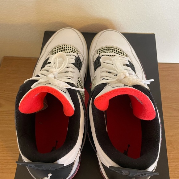 SOLD ❌ Jordan 4 Retro Pale Citron “Flight Nostalgia” size 13 308497-116 2019 - Picture 4 of 8